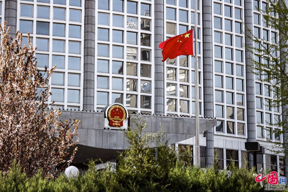 #郑亮#致敬英雄共悼逝者 首都各界举行哀悼活动[组图]