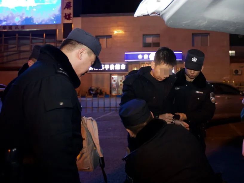 「王凯」北京法院故事｜凌晨的北京站，真的很美