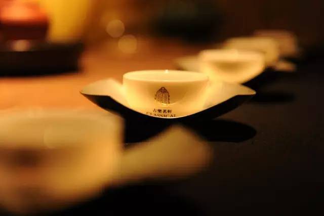 [社会]【夜读】我们都需要一个知己！