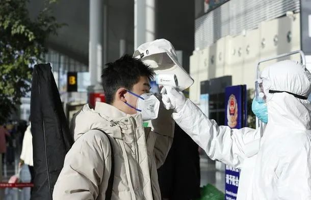 留学：祖国的包机来了，回家！