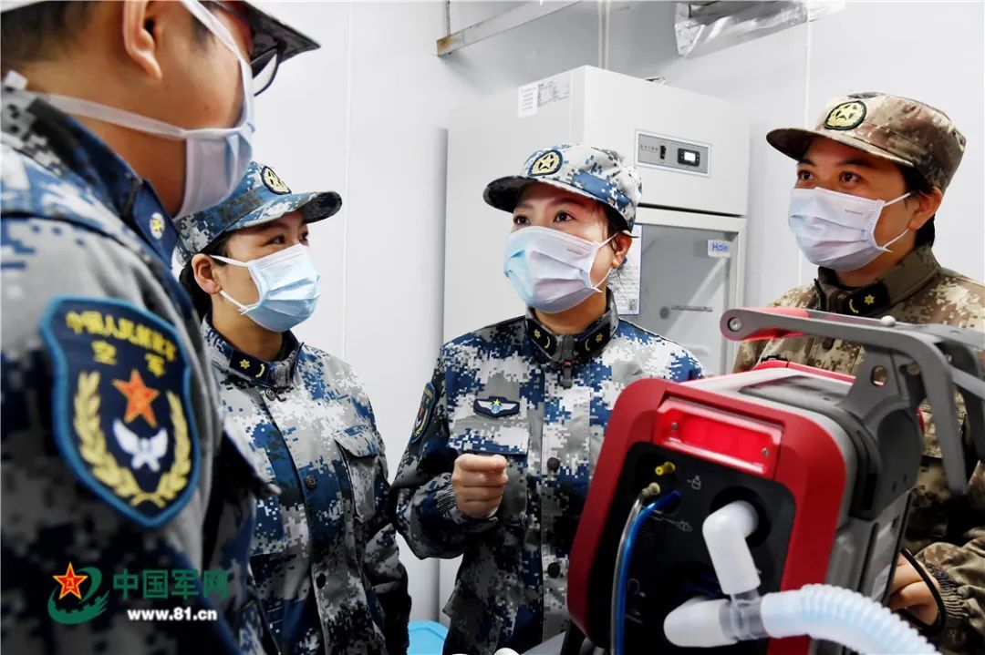 社会▲火神山医院综合病区护士长朱以芳：让病区充满爱和阳光