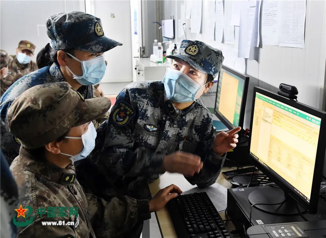 社会▲火神山医院综合病区护士长朱以芳：让病区充满爱和阳光