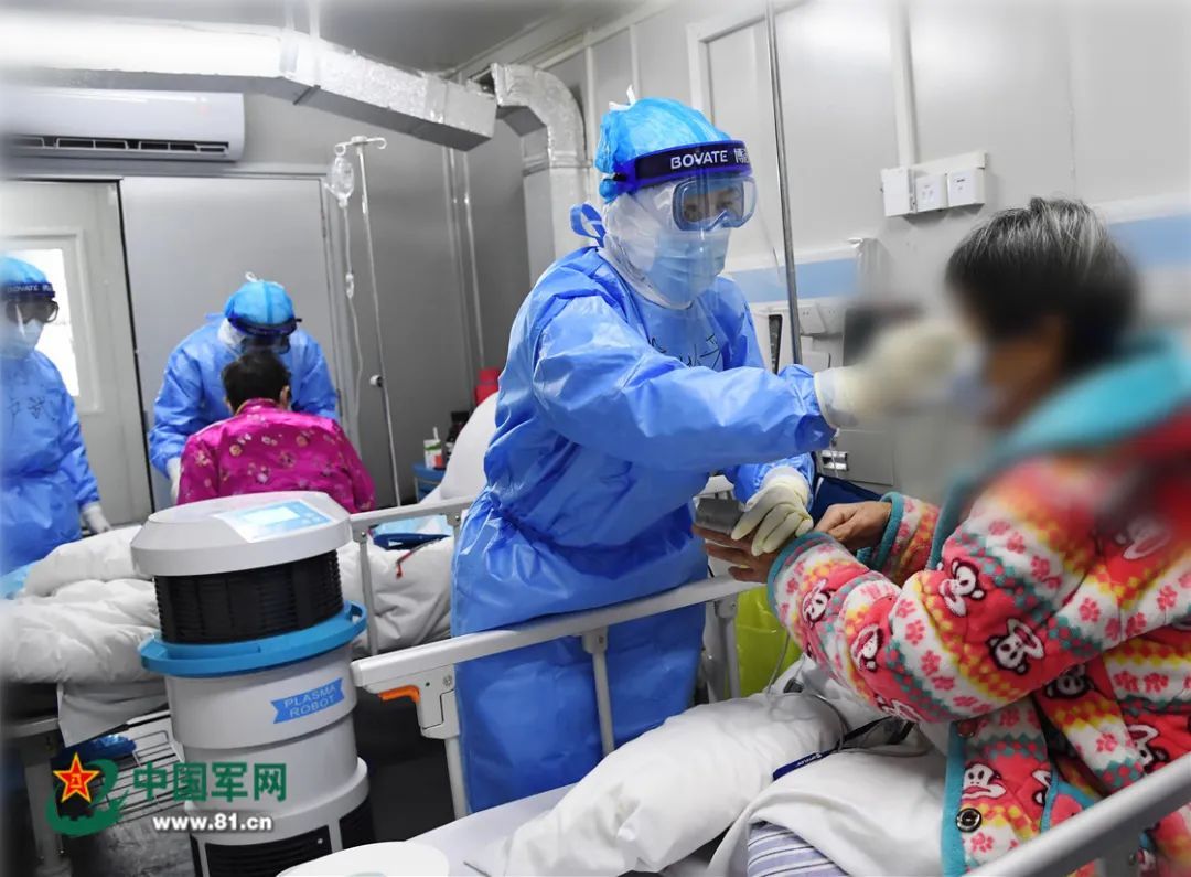 社会▲火神山医院综合病区护士长朱以芳：让病区充满爱和阳光