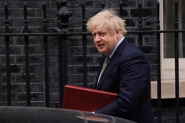 [特朗普]英国首相转入ICU，特朗普想提供帮助