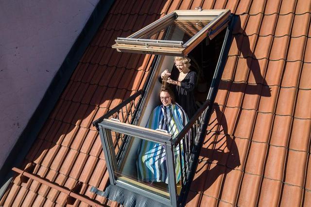 「无人机」隔离也欢乐:无人机镜头下的众生百态