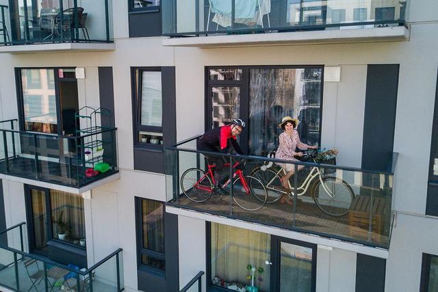 「无人机」隔离也欢乐:无人机镜头下的众生百态