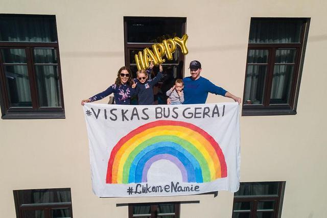 「无人机」隔离也欢乐:无人机镜头下的众生百态