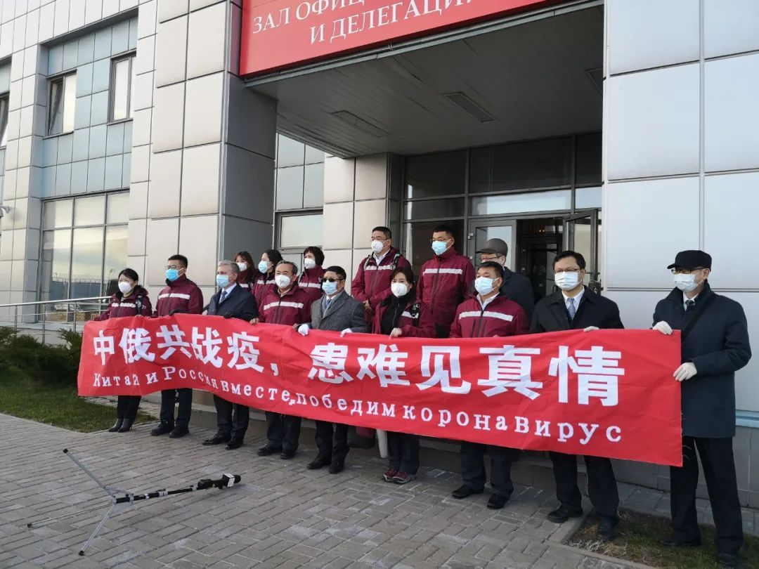 『医疗』这张机舱中的照片,看完满满敬意!