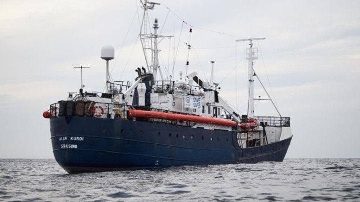 #移民#?意大利将对海上救起和偷渡入境移民采取隔离措施