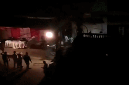 疫情：疫情下的印度：围攻医护，59人涉案；八成感染者并无症状；不戴口罩或将入狱