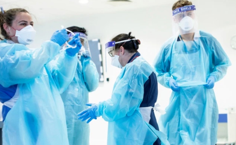 「国际社会」英国防疫物资短缺严重 部分医院开始重复使用一次性防护用品
