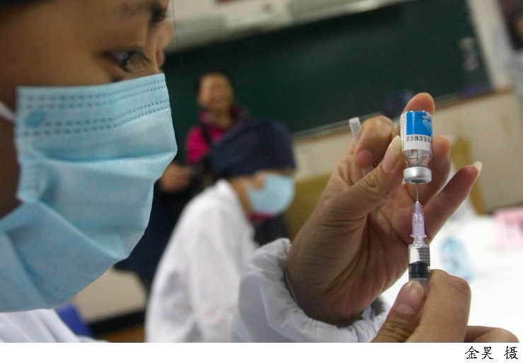 「癌症」接种疫苗与预防癌症有何关联？专家：疫苗接种“不乐观”，人群整体免疫有长路要走