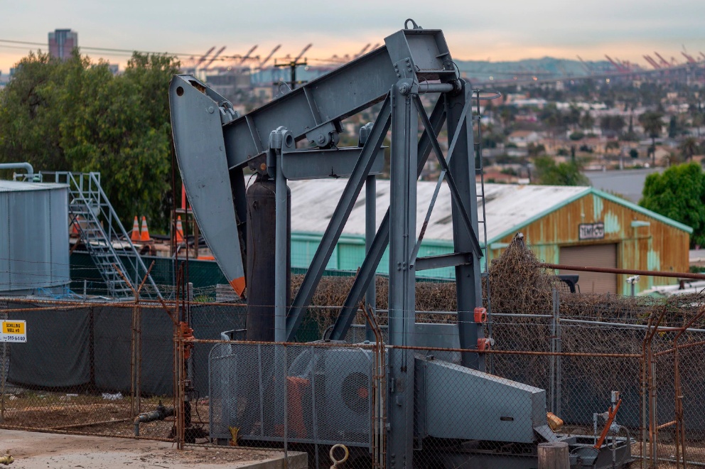 [期货]【解局】暴跌300%！美国石油期货价格为何一夜跌到负值？