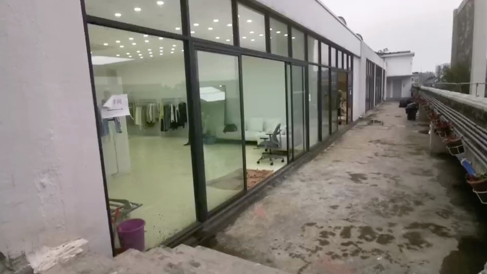 「生死时速」广东淘宝直播第一镇复工“生死时速”