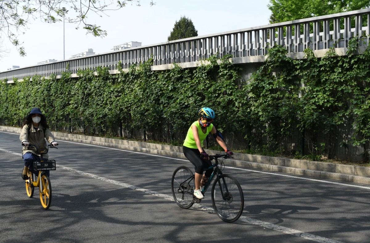 『北京日报』独自锻炼的你,也是一道风景