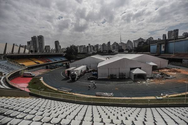 【贫民窟】疫情下的巴西：城市边缘的贫民窟，社会活动家和毒贩一起行动