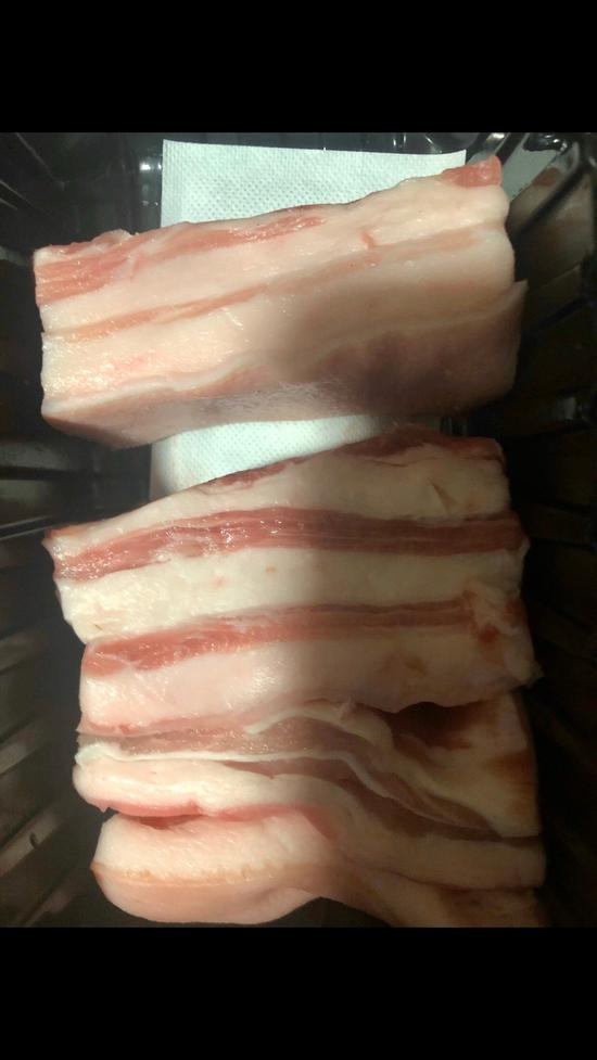 生鲜食品：猪肉也打光？生鲜打灯套路多