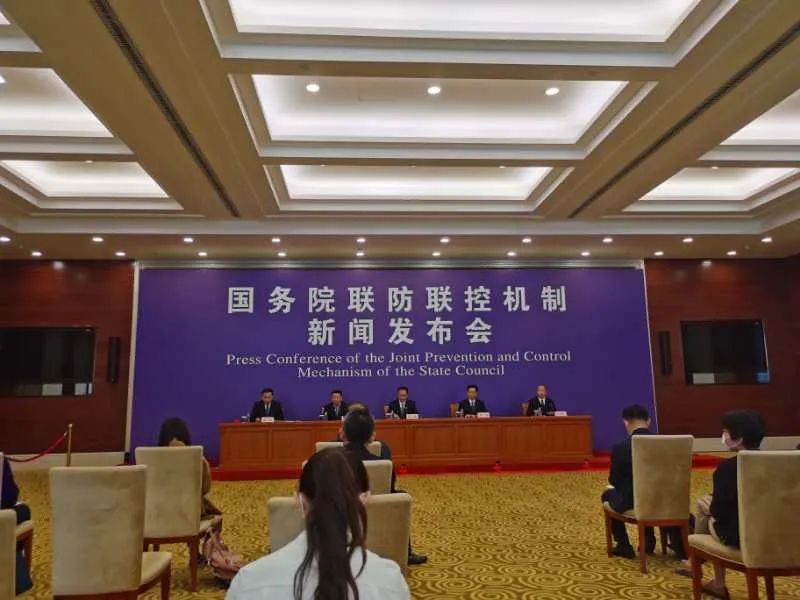 「医用口罩」中国出口口罩被贱卖？高价卖？这四个字真相了！