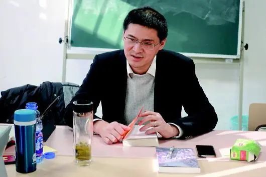 [法律]法律界的“郭德纲”火出圈，532万人蹭他的网课