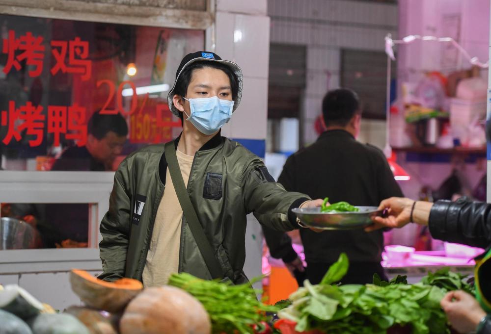 [重症监护室]“我的职业生涯才刚刚开始”——回访“95后”抗疫男护士