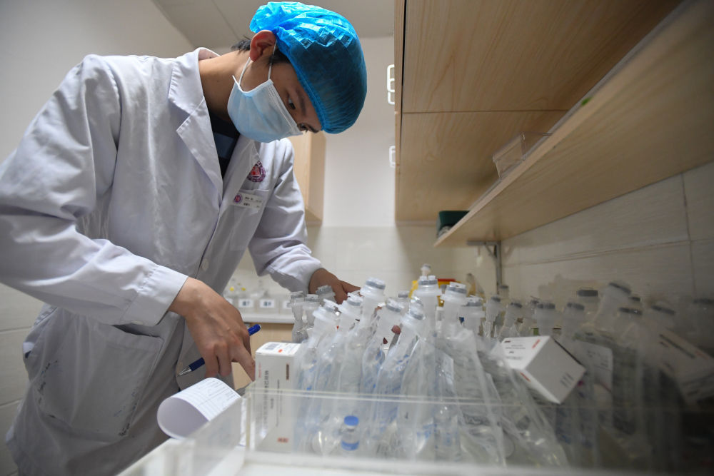 [重症监护室]“我的职业生涯才刚刚开始”——回访“95后”抗疫男护士