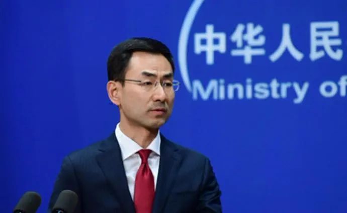 『耿爽』罕见交锋!耿爽回应多轮追问