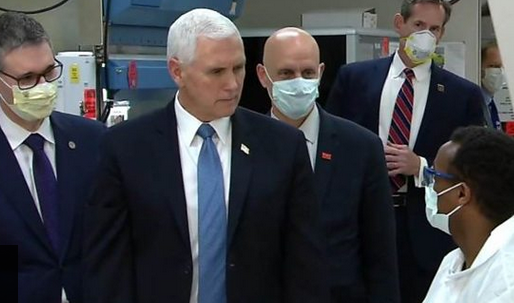 #彭斯#美国确诊病例破百万，副总统彭斯到医院仍不戴口罩，特朗普则称“病例数最终会变为零”