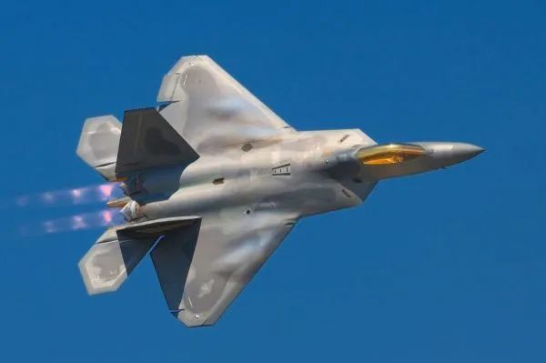 战斗机■美F-35被严格限制高速飞行 只因……