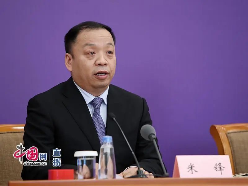 [疫情]国务院联防联控机制就北京医院援鄂医疗队讲述抗击疫情故事举行发布会