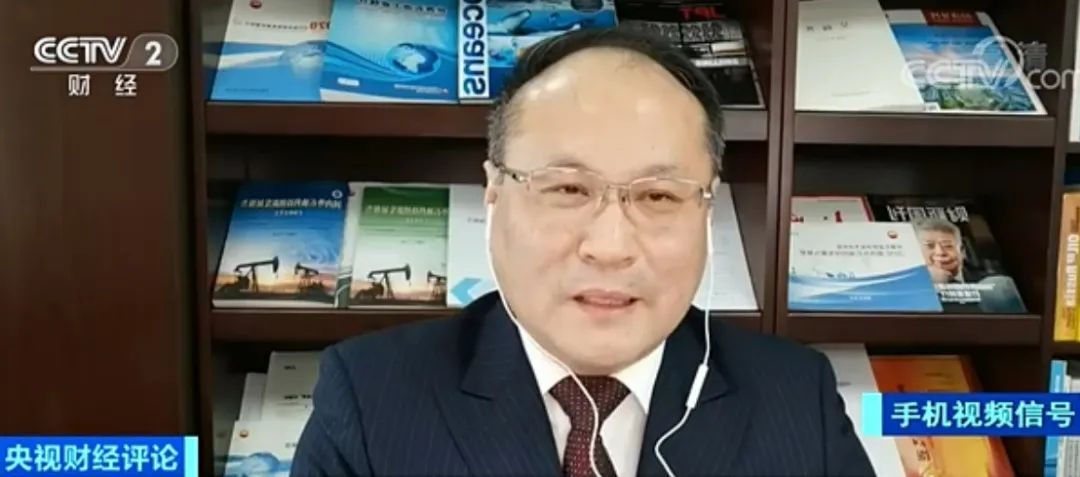 「油价」央视财经评论丨低油价开启页岩油大衰退?