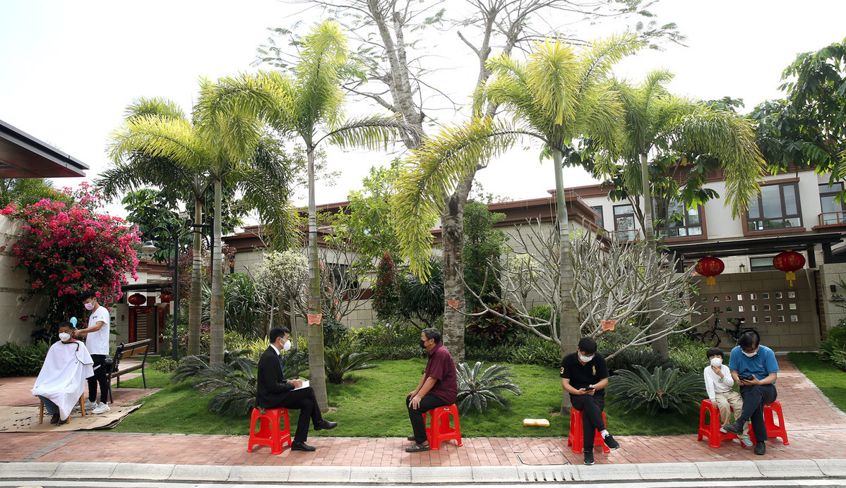 摄影@《百名摄影师聚焦COVID-19》画册在京出版 生动讲述中国抗击疫情故事