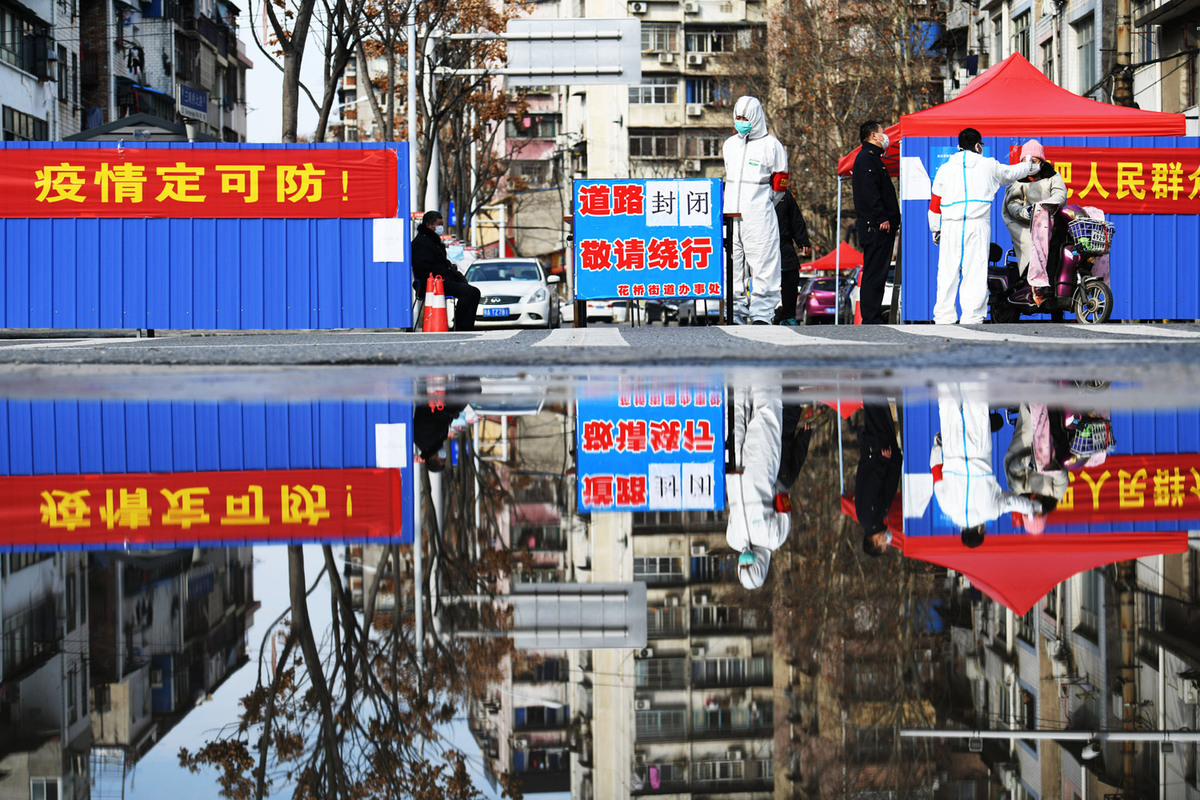 摄影@《百名摄影师聚焦COVID-19》画册在京出版 生动讲述中国抗击疫情故事