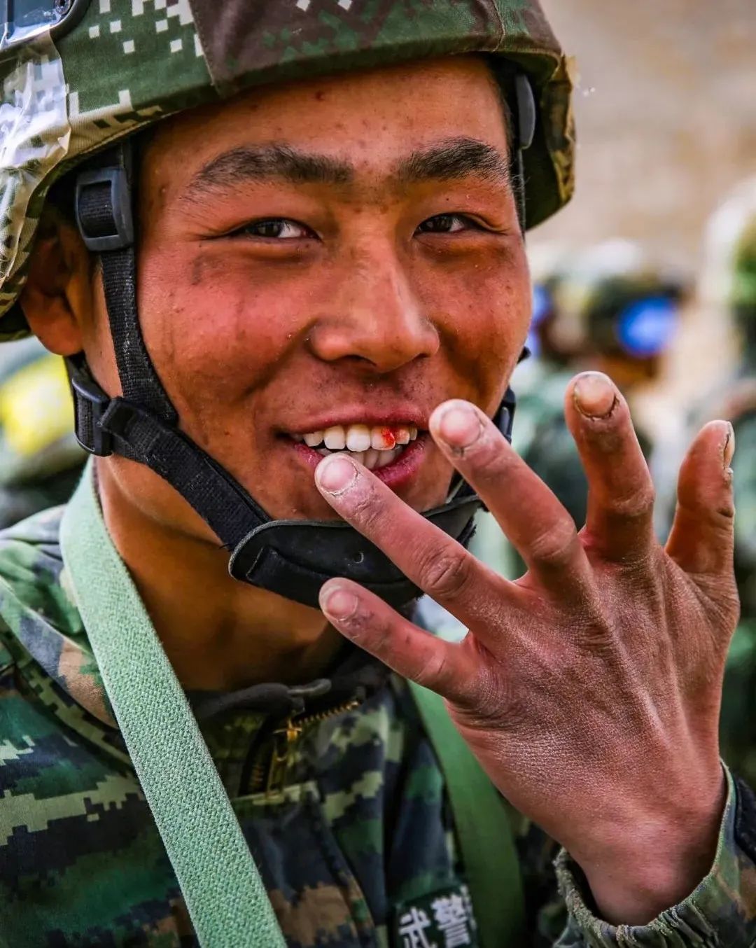 「」今天,告诉你迷彩为何那么“脏”!