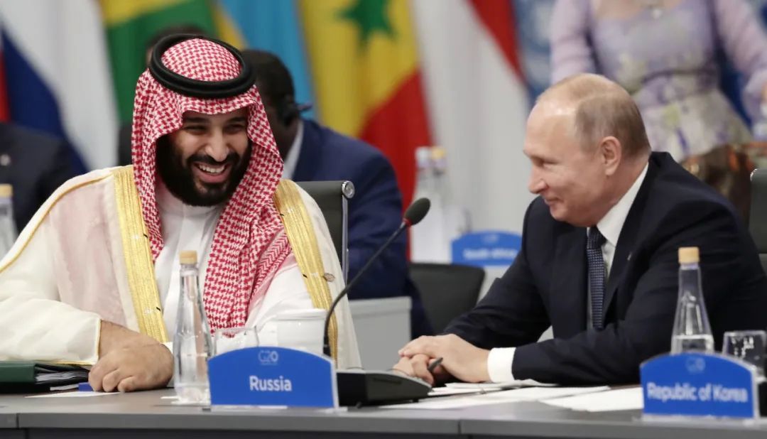 沙特▲历史性减产开启 石油“三国杀”迎来新变局?