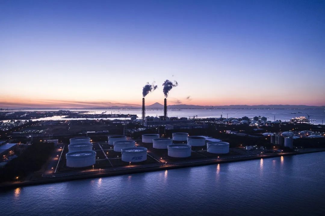 沙特▲历史性减产开启 石油“三国杀”迎来新变局?