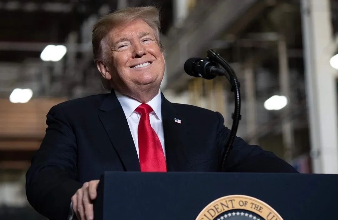 特朗普@谁负责美国疫苗研制项目?特朗普:“是我”