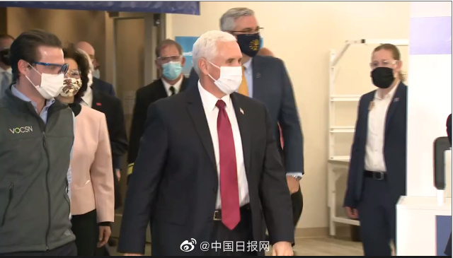 彭斯■“变脸”！这次彭斯戴口罩了