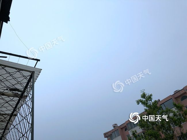 天气@要退“烧”啦!北京今日傍晚有雷雨 局地或现大风冰雹