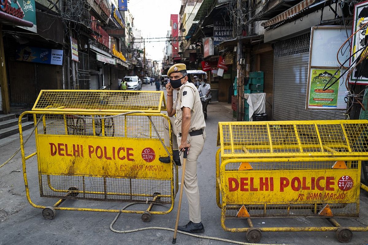 [国际社会]印度累计新冠肺炎确诊病例升至42533例，全国封锁期再度延长至5月17日