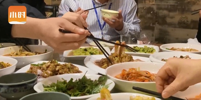 #张文宏#6道菜，疾控专家盯了整整40分钟！只因张文宏一个灵魂拷问