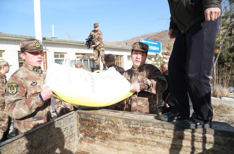 高原情暖高原,鱼水亲情不断线