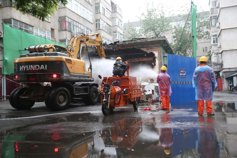 什刹海什刹海地区今年拆违1.2万平方米，涉及10处院落