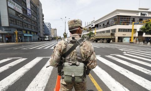 肺炎秘鲁新冠肺炎确诊病例超6万例 全国紧急状态再度延长至5月24日