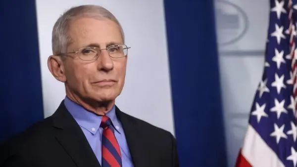 国际病毒“入侵”，福奇、CDC主任等人自我隔离！