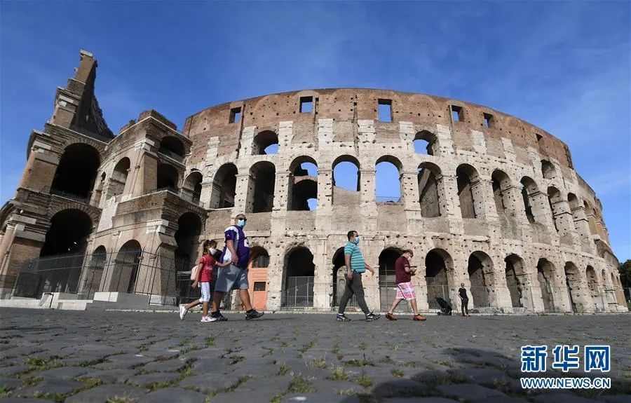 肺炎美国累计超130万例,多名卫生官员将进行自我隔离