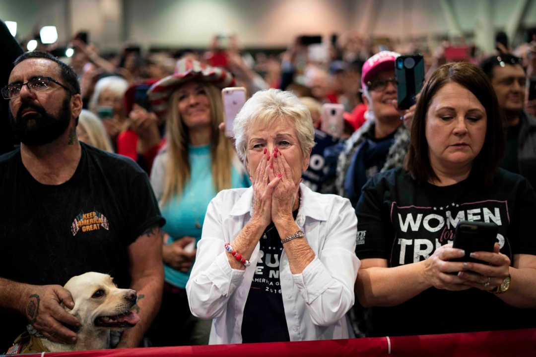 肺炎症状美国累计确诊超130万例!死亡病例中出现一个让人忧心现象,奥巴马向特朗普“开火”