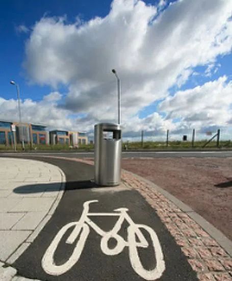 肺炎症状美国累计确诊超130万例!死亡病例中出现一个让人忧心现象,奥巴马向特朗普“开火”