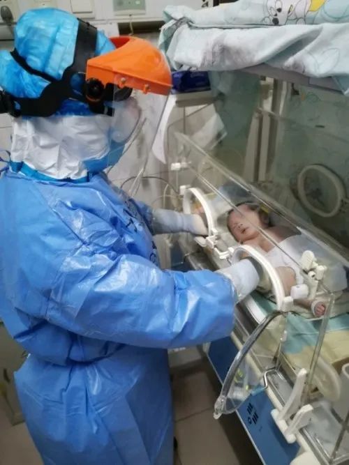 正能量【致敬暖医】谢谢你们给我最温暖的爱