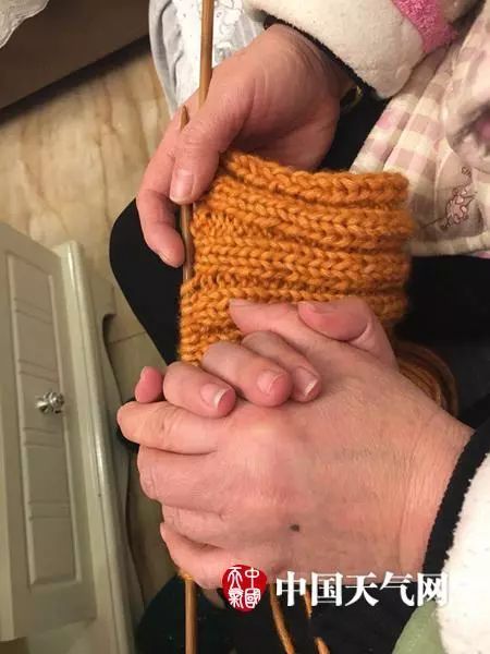 育儿聊一聊：你有多久没有牵过妈妈的手了？