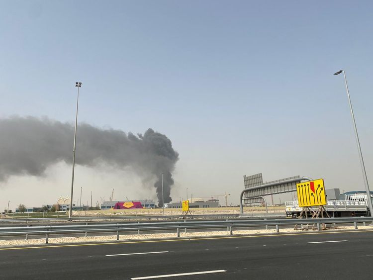 央视新闻迪拜世博会工地起火 暂无人员伤亡